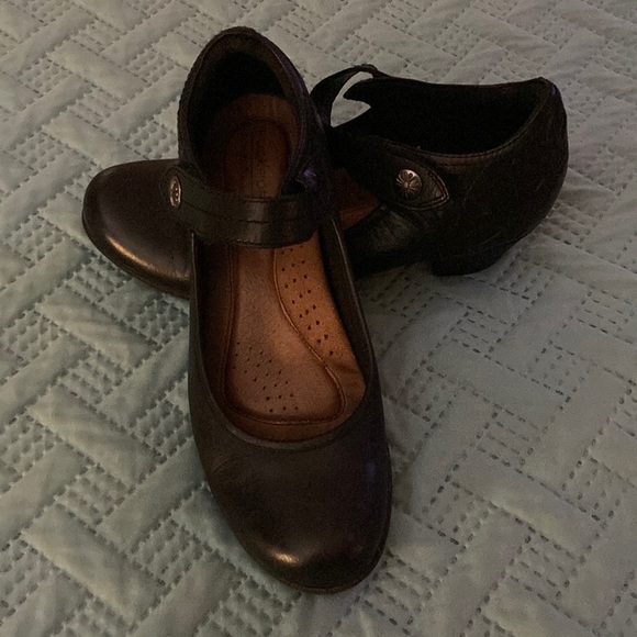 rockport mary jane pumps